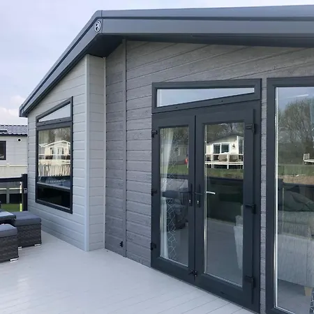 Blissful Lodge Haven Lakeland Flookburgh Exterior photo